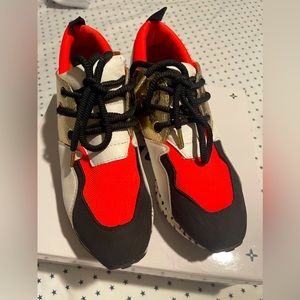 steve madden shoes!!! free accessory!  😍